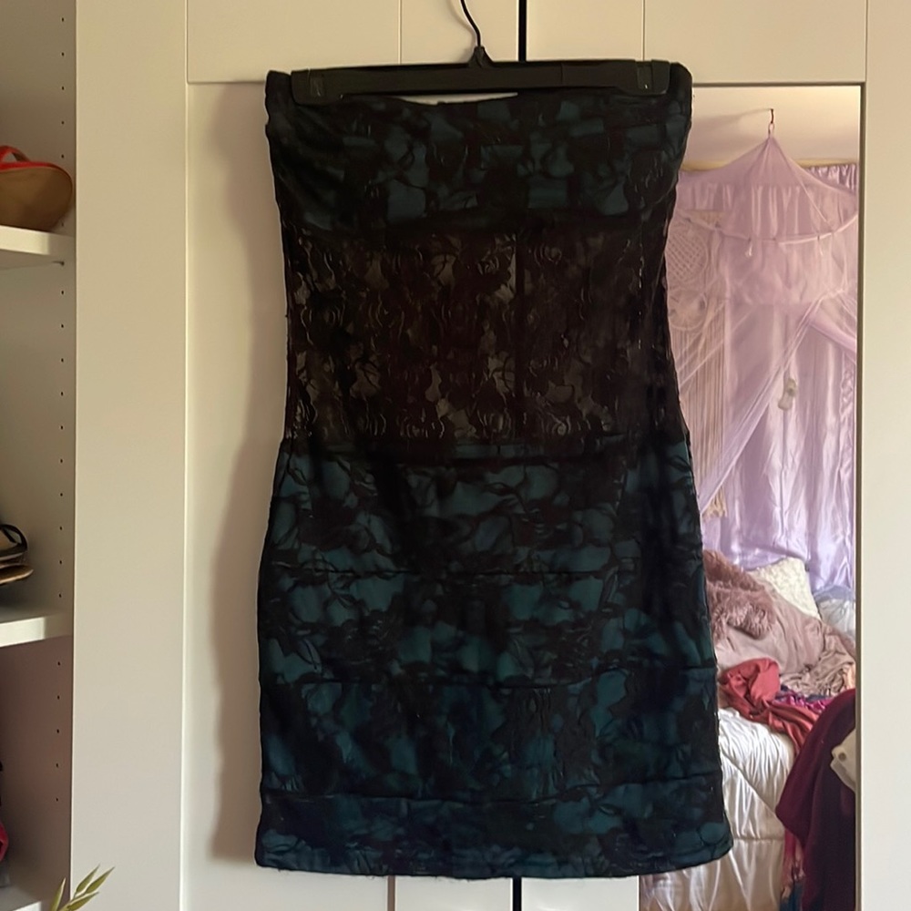 LACE bodycon strapless dress